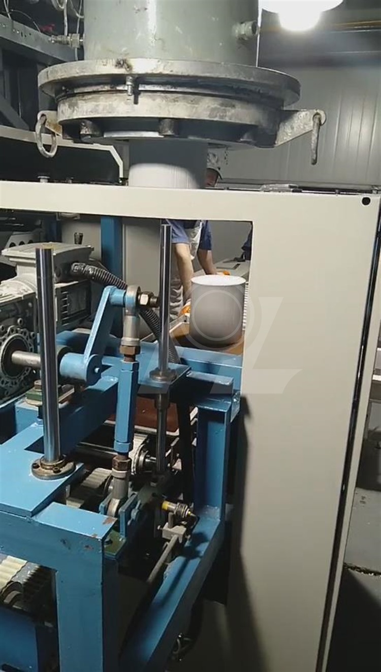 5，大產品立式連續(xù)擠出